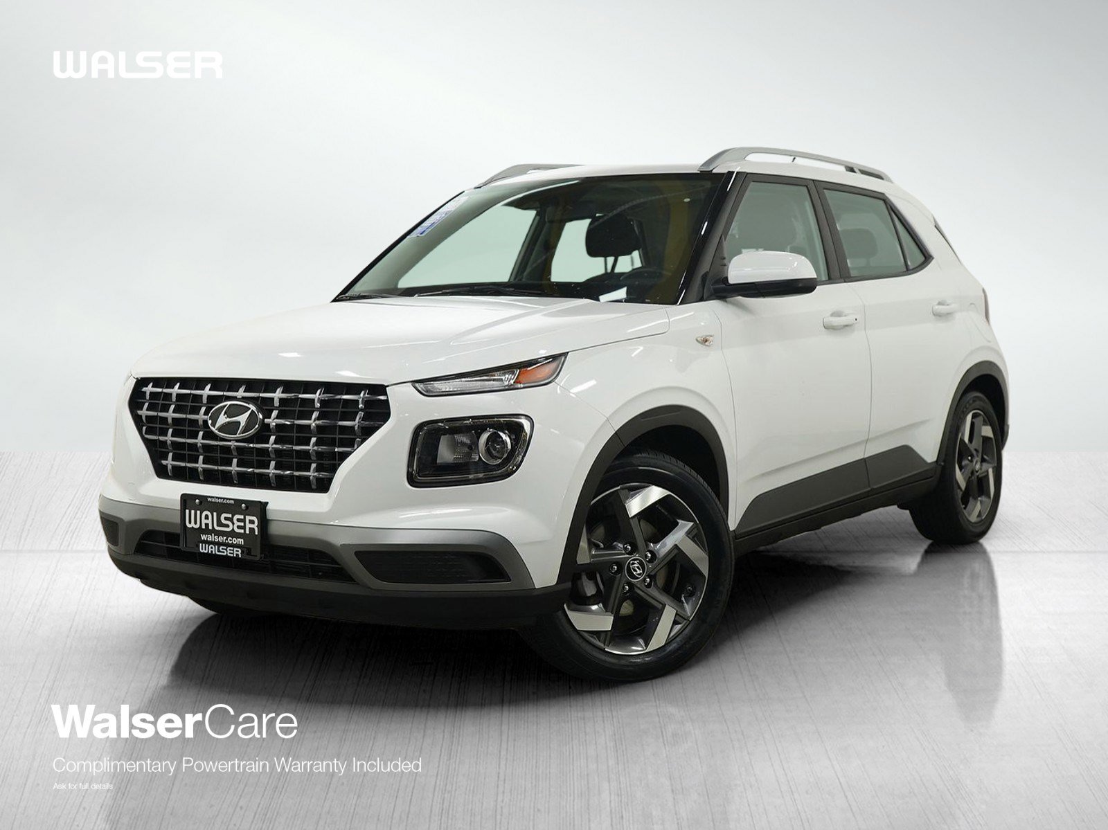 Used 2024 Hyundai Venue SEL FWD image 1