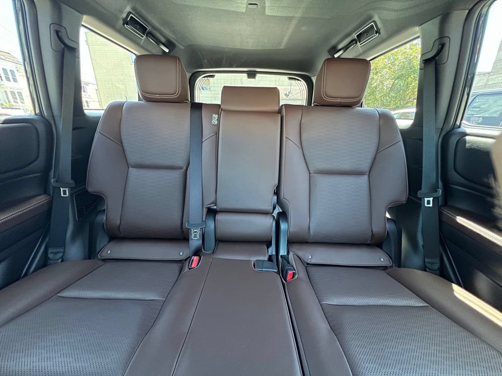 New 2027 Toyota Land Cruiser w/ Premium Package AWD/4WD image 8