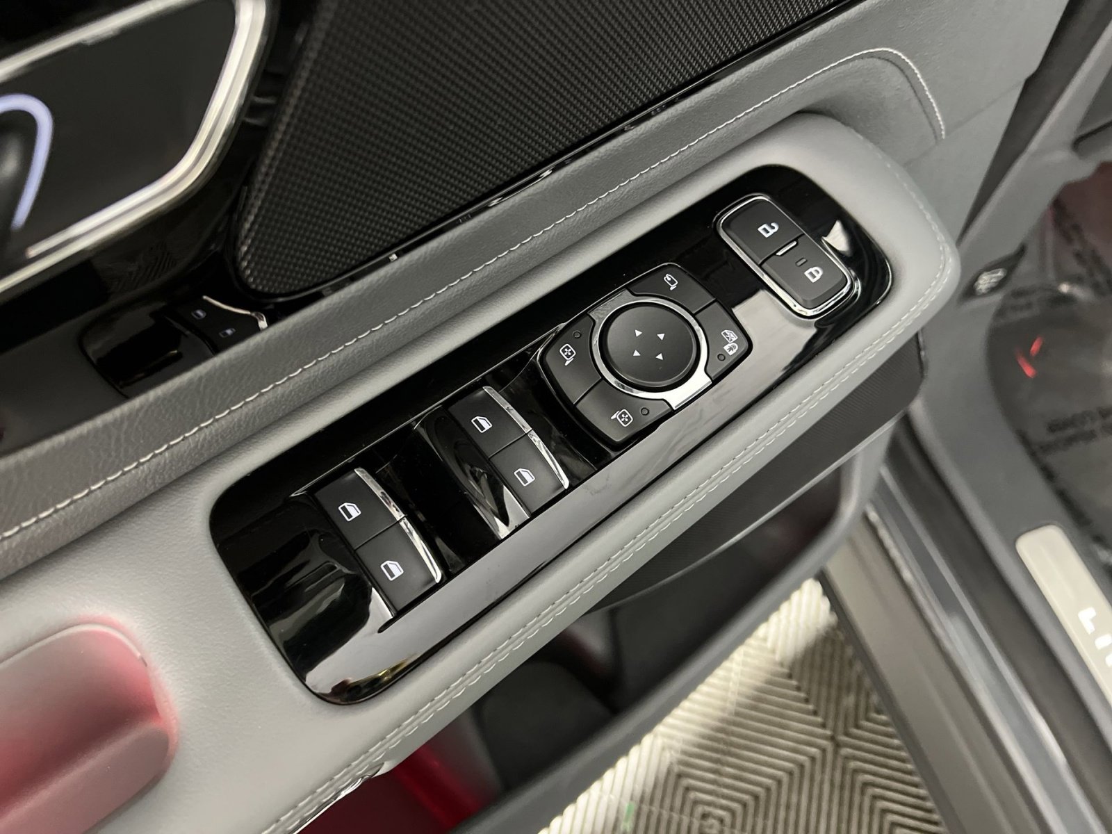 Used 2021 Lincoln Aviator Reserve w/ Equipment Group 208A image 15