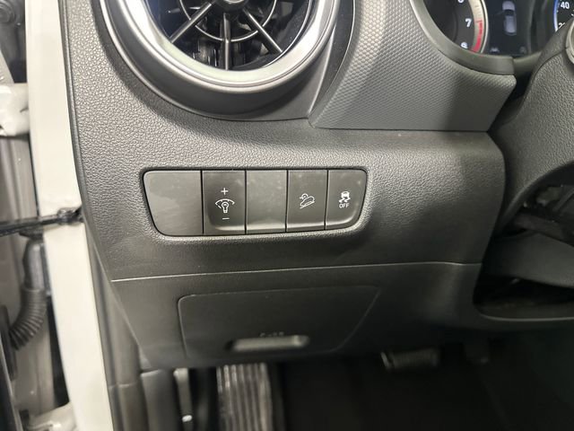 Certified 2023 Hyundai Kona SE image 19
