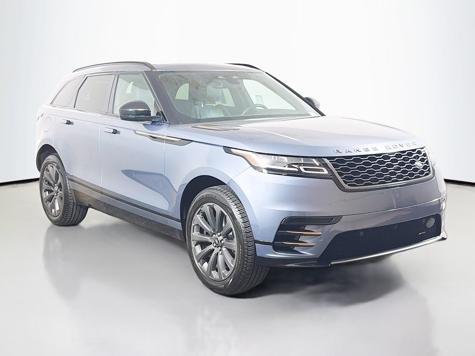 Certified 2023 Land Rover Range Rover Velar R-Dynamic S AWD/4WD image 7