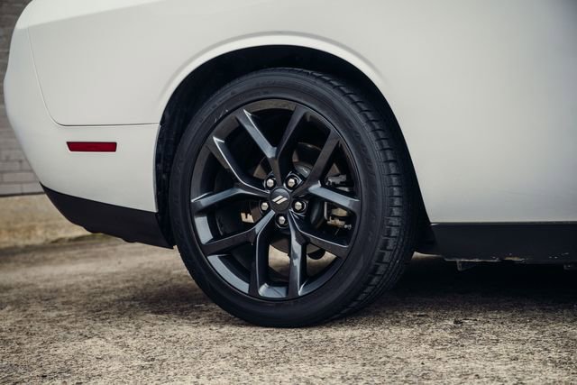 Used 2022 Dodge Challenger R/T w/ Blacktop Package RWD image 40