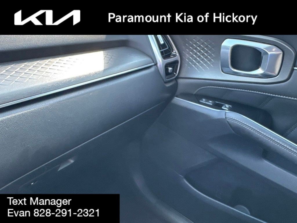 Used 2022 Kia Sorento SX AWD/4WD image 30