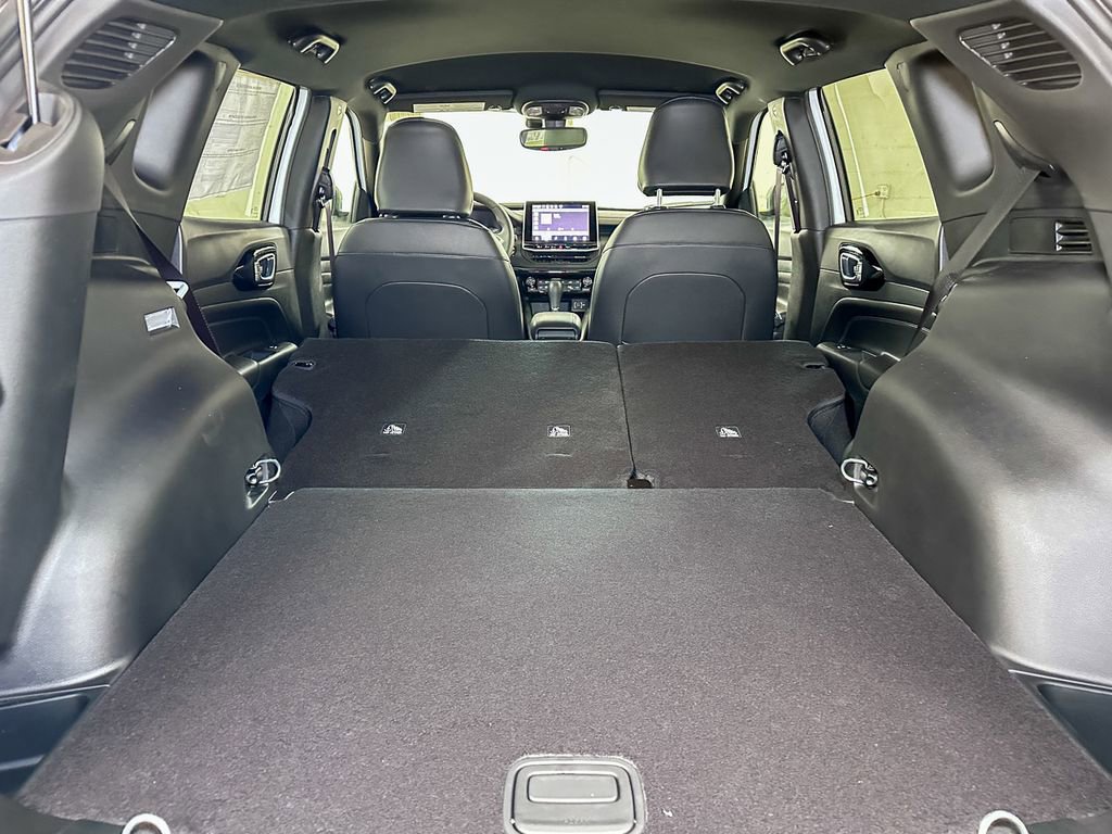 New 2026 Jeep Compass Limited image 16