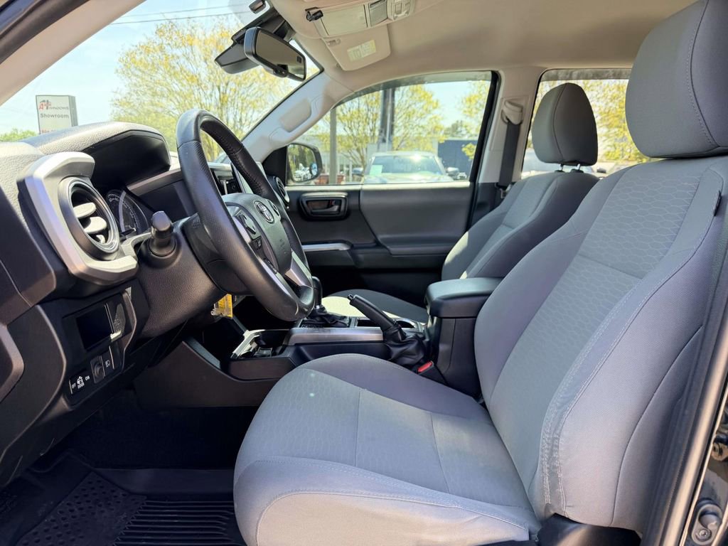 Used 2018 Toyota Tacoma SR5 image 19