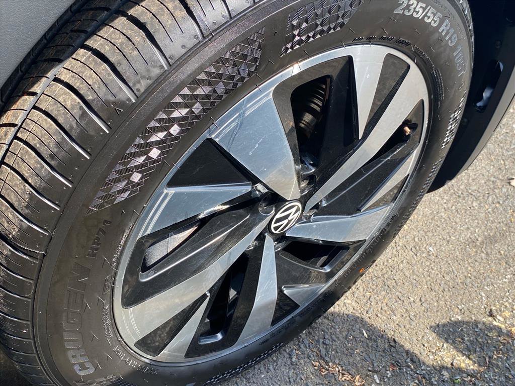 Certified 2023 Volkswagen ID.4 Pro image 18