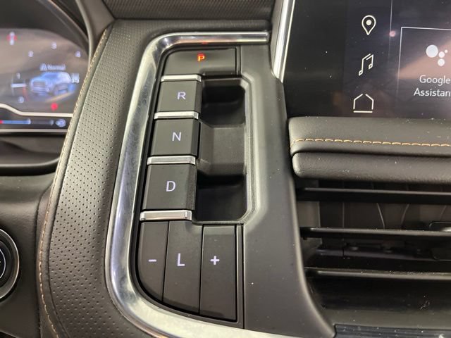 Used 2024 GMC Yukon XL AT4 w/ Technology Package AWD/4WD image 28