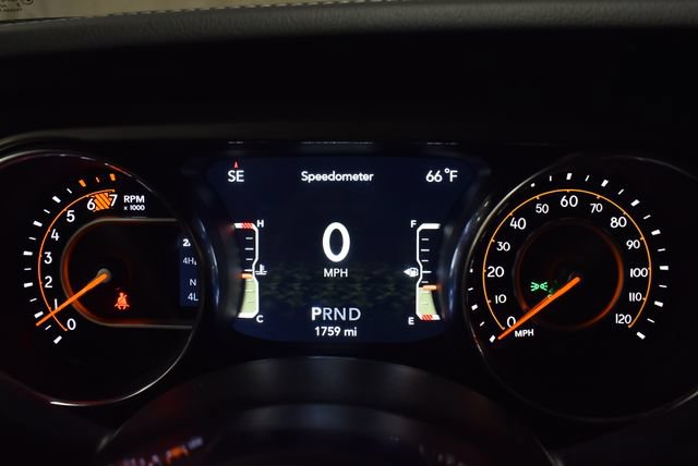 Used 2023 Jeep Wrangler Unlimited Sahara AWD/4WD image 18