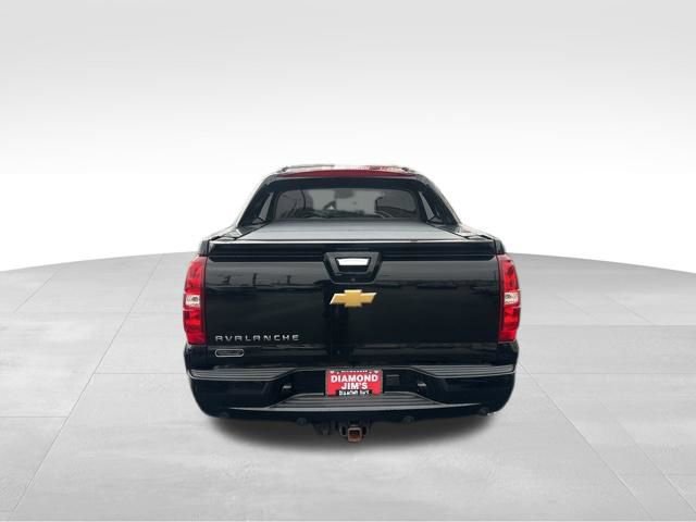 Used 2013 Chevrolet Avalanche LT w/ All-Star Edition image 14
