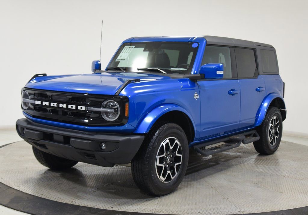 Used 2024 Ford Bronco Outer Banks AWD/4WD image 6