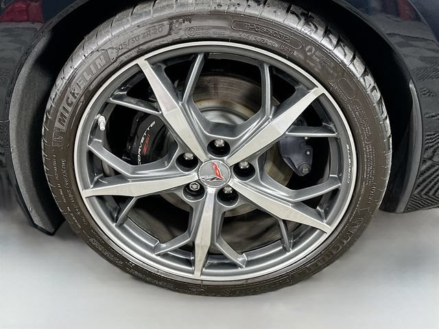 Used 2023 Chevrolet Corvette Stingray Premium Conv w/ Z51 Performance Package RWD image 29