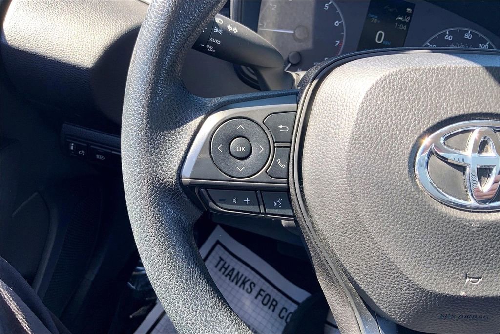 Used 2025 Toyota Corolla LE FWD image 12