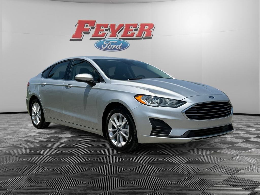 Used 2019 Ford Fusion SE image 7