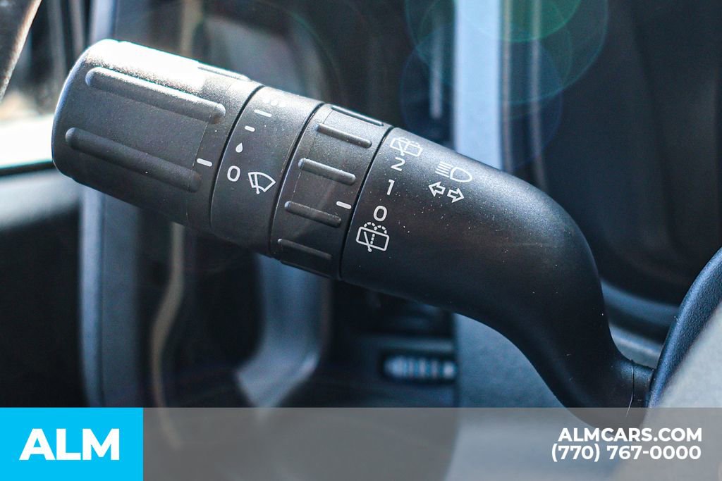 Used 2025 Ford Bronco Badlands image 31