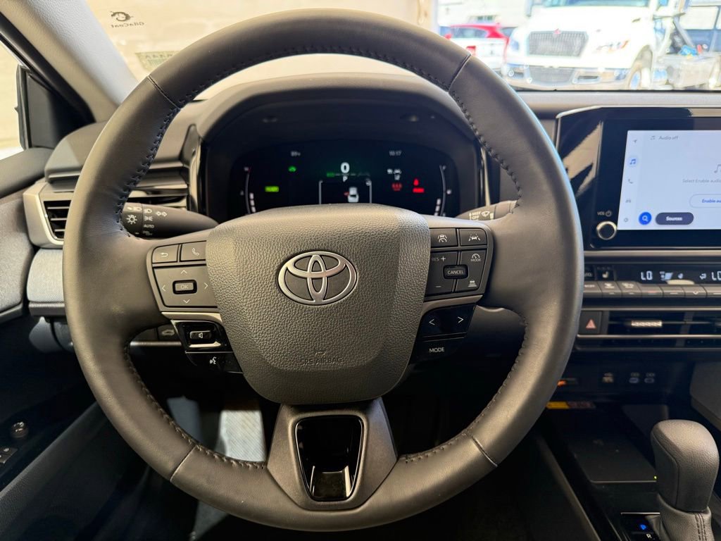 Used 2025 Toyota Camry LE w/ Convenience Package AWD/4WD image 30