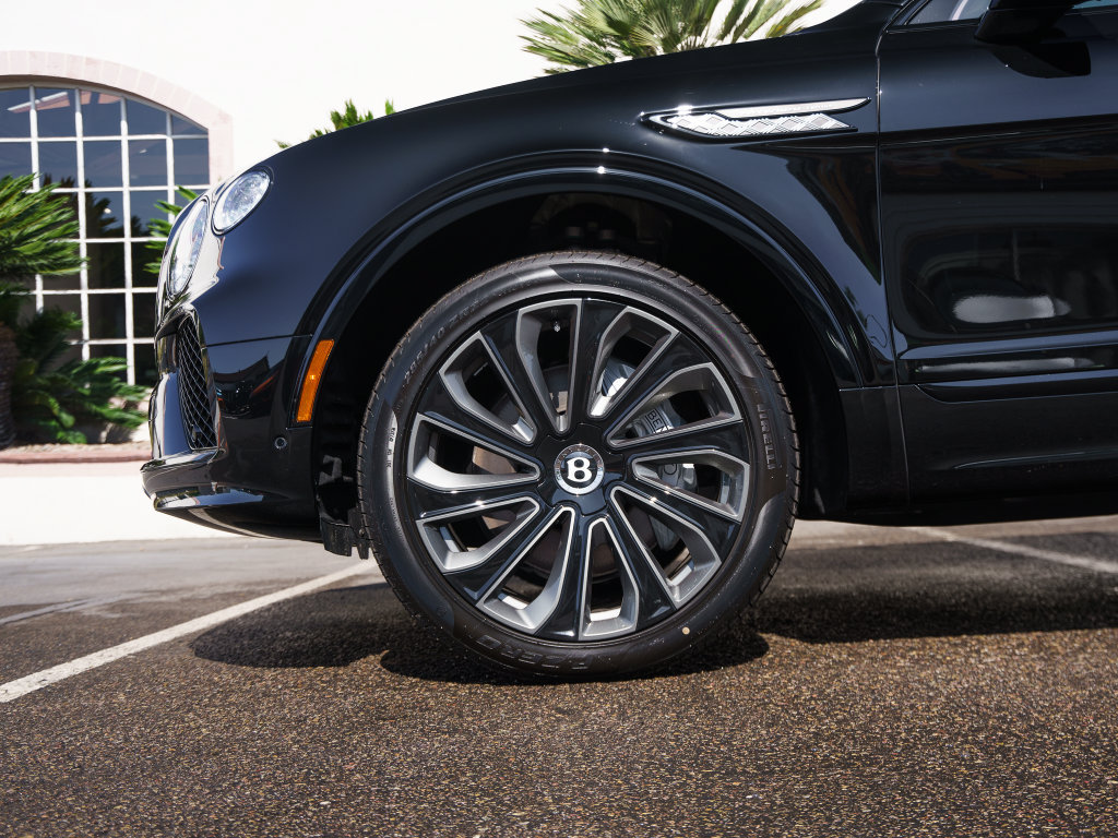 New 2027 Bentley Bentayga AWD/4WD image 6