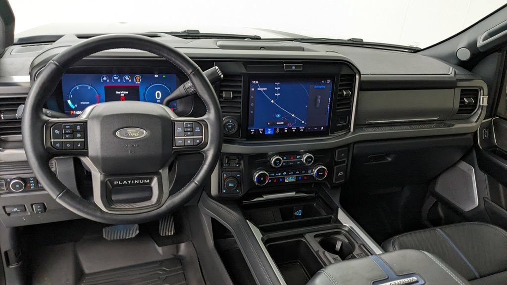 Certified 2025 Ford F250 Platinum AWD/4WD image 4