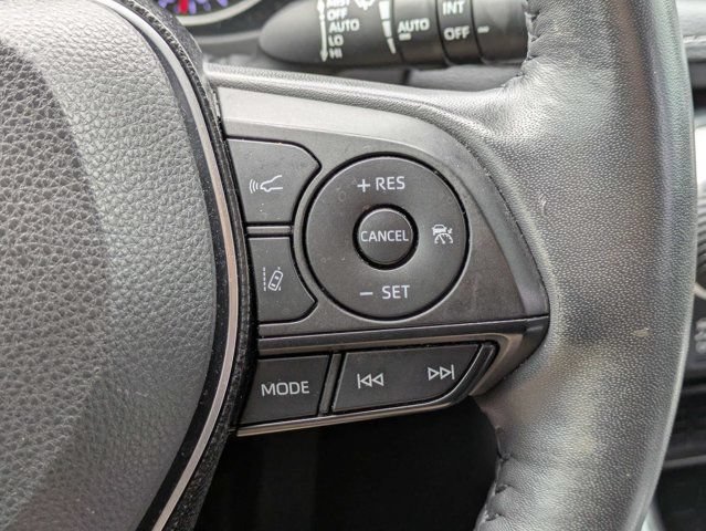 Used 2019 Toyota RAV4 XLE Premium w/ Cold Weather Package AWD/4WD image 28