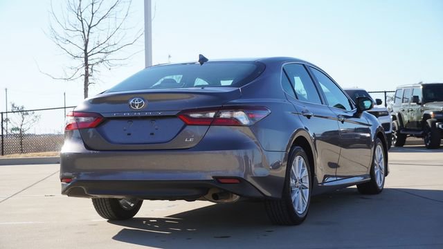 Used 2024 Toyota Camry LE image 9