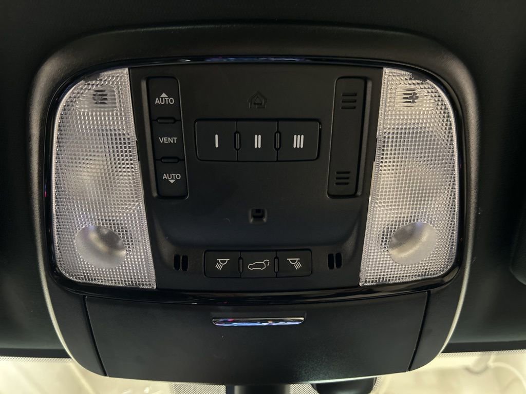 Used 2021 Dodge Durango GT image 28