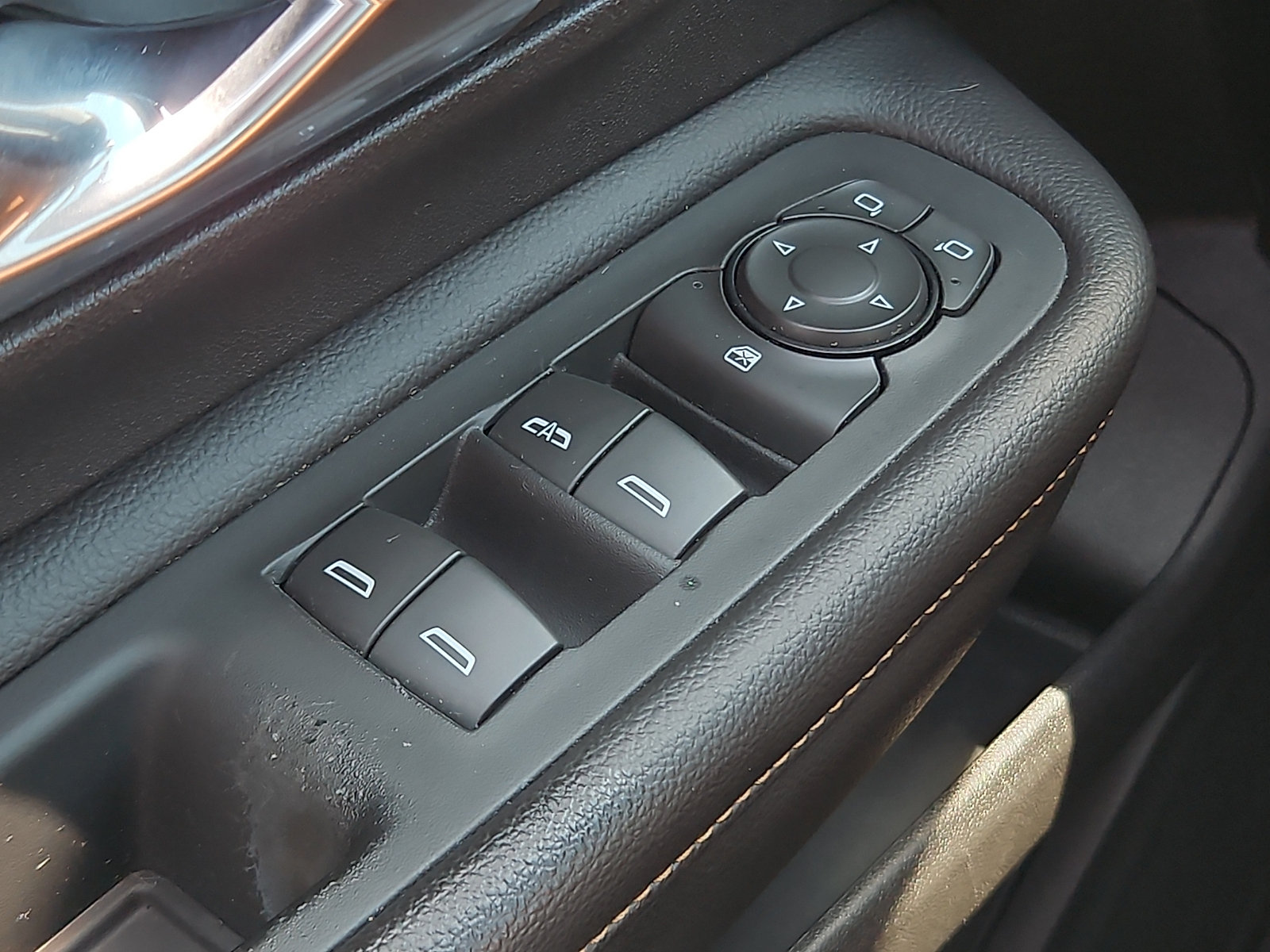 Certified 2018 GMC Terrain SLE w/ Driver Convenience Package FWD image 25
