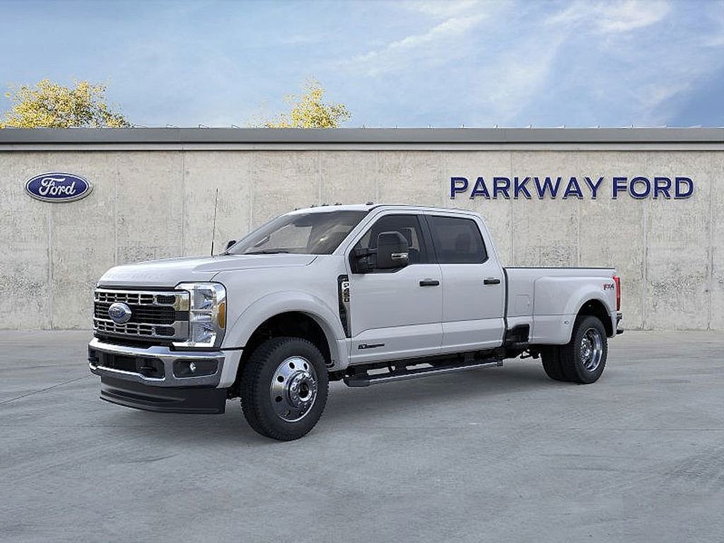 New 2026 Ford F450 XLT image 1