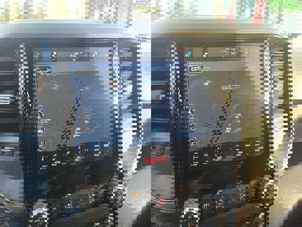 Used 2023 RAM 3500 Tradesman w/ Safety Group image 18