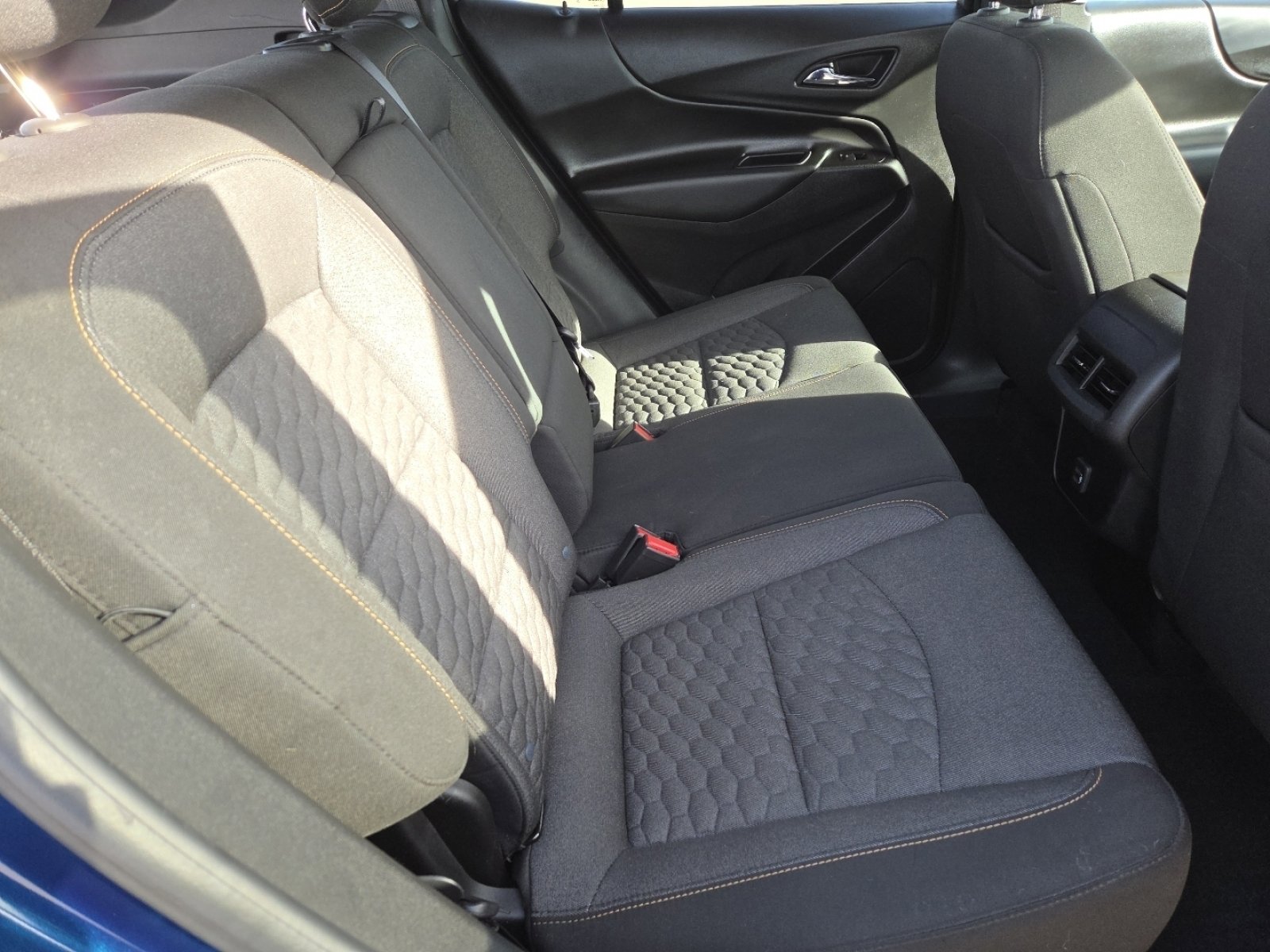 Used 2020 Chevrolet Equinox LT w/ Driver Convenience Package image 19