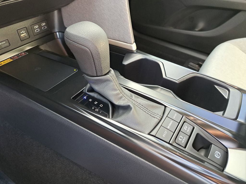 Certified 2025 Toyota Camry LE image 25