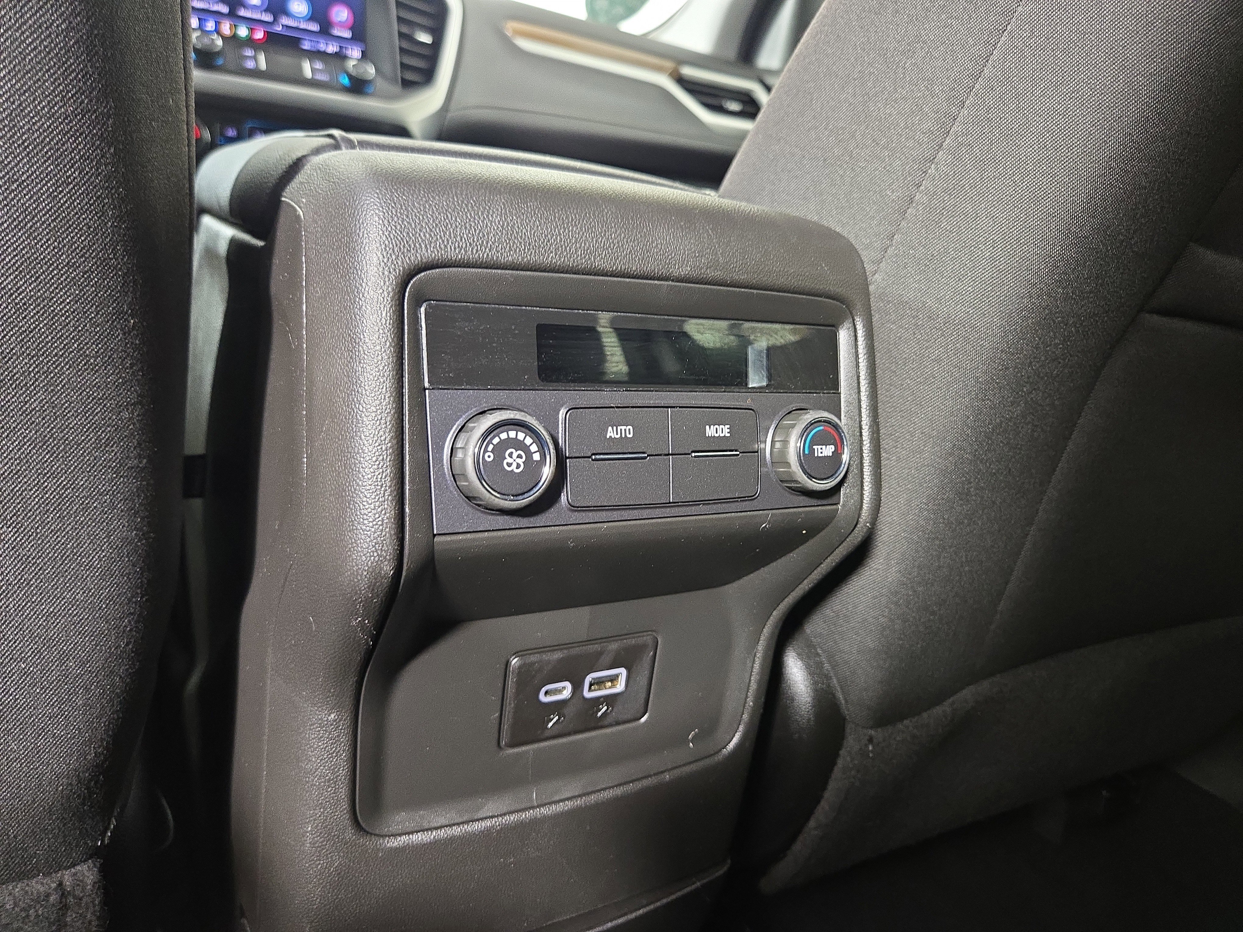 Certified 2023 GMC Acadia SLE image 26