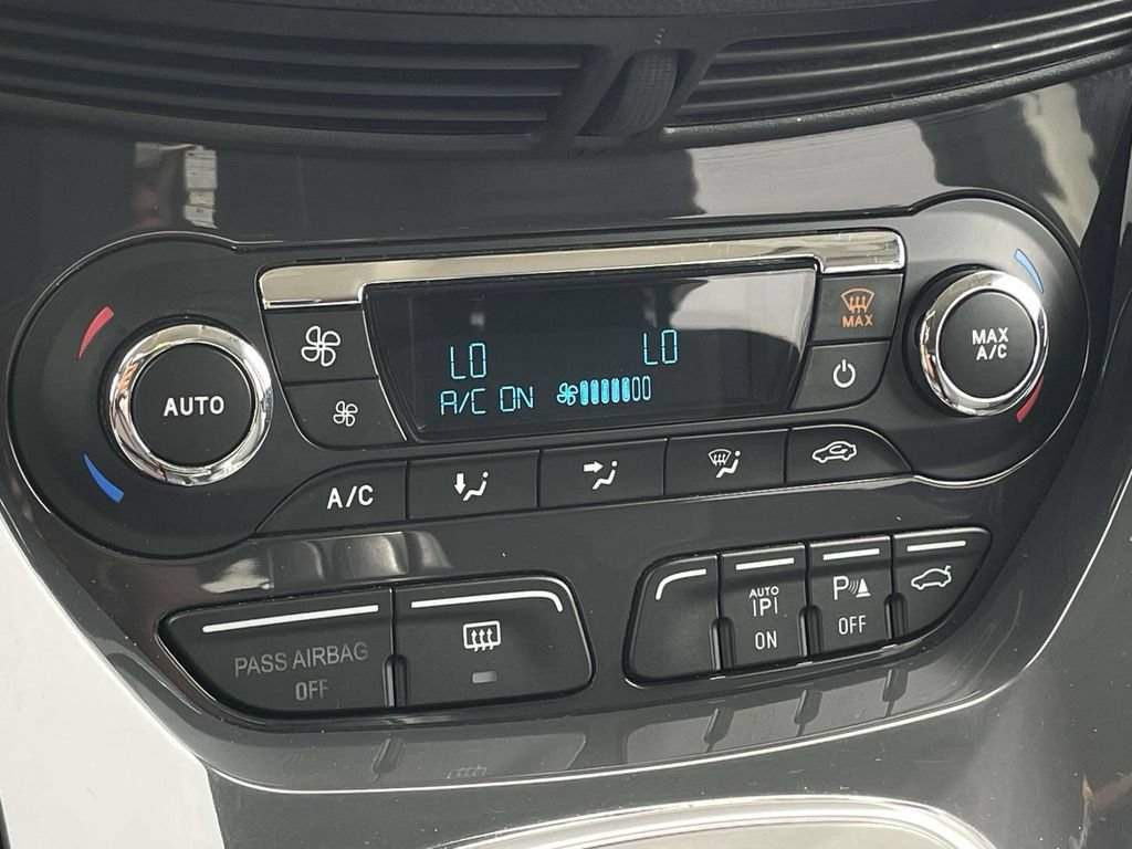 Used 2013 Ford Escape Titanium w/ Parking Technology Pkg AWD/4WD image 20