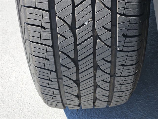 Used 2024 GMC Terrain SLT image 11