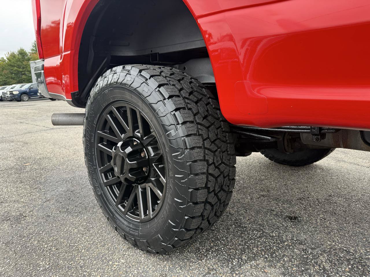 Used 2017 Ford F250 XLT w/ FX4 Off-Road Package AWD/4WD image 18