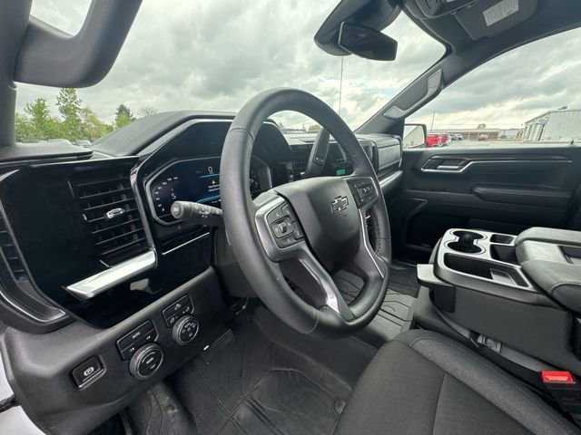 Certified 2024 Chevrolet Silverado 1500 RST w/ Dark Appearance Package image 11