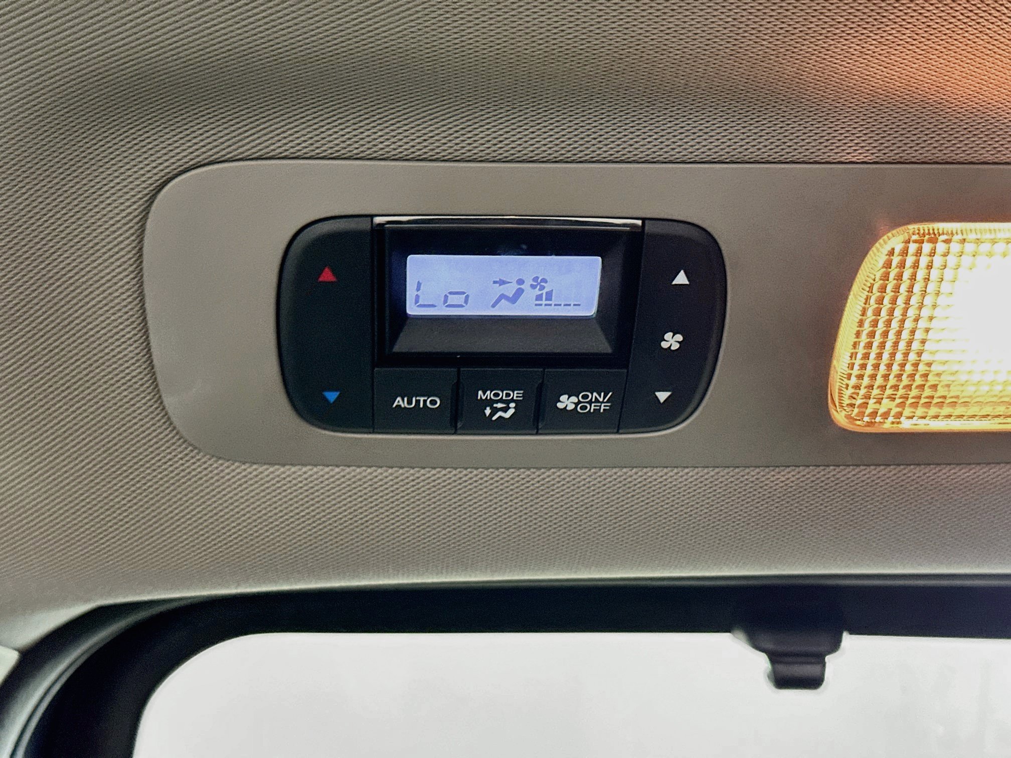 Used 2015 Honda Odyssey EX-L image 27
