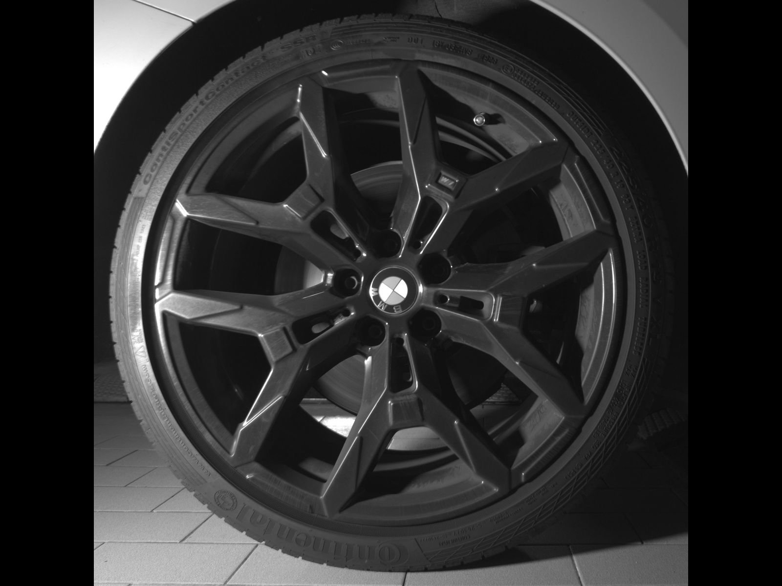Certified 2025 BMW 230i Coupe w/ M Sport Package RWD image 13