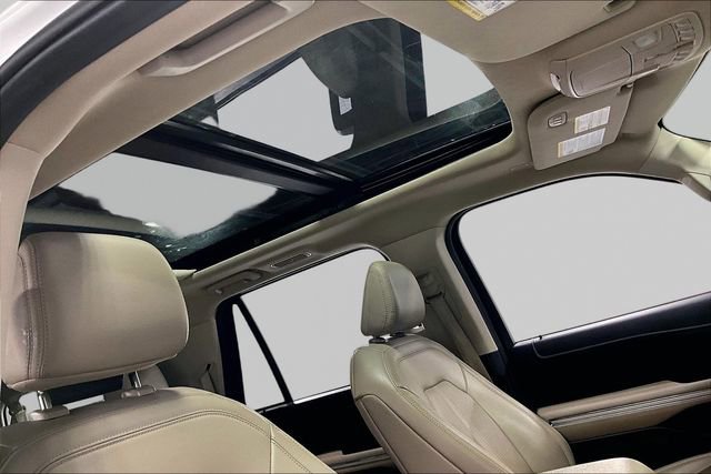 Used 2024 Ford Expedition Max Limited image 4