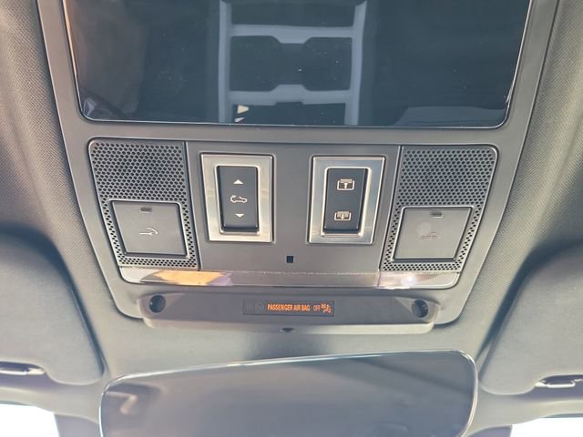 Used 2025 Land Rover Defender 110 S AWD/4WD image 24