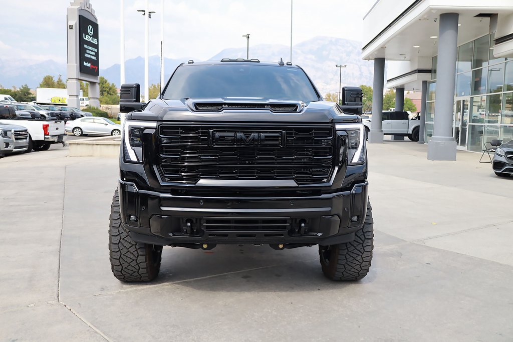 Used 2025 GMC Sierra 3500 AT4 w/ AT4 Premium Plus Package AWD/4WD image 9