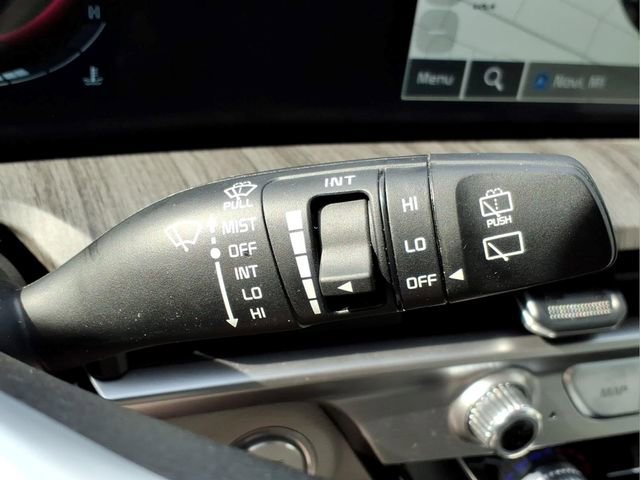 Used 2024 Kia Telluride EX w/ EX Captain's Chair Package FWD image 31