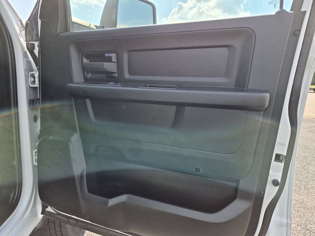 Used 2023 RAM 3500 Tradesman AWD/4WD image 32