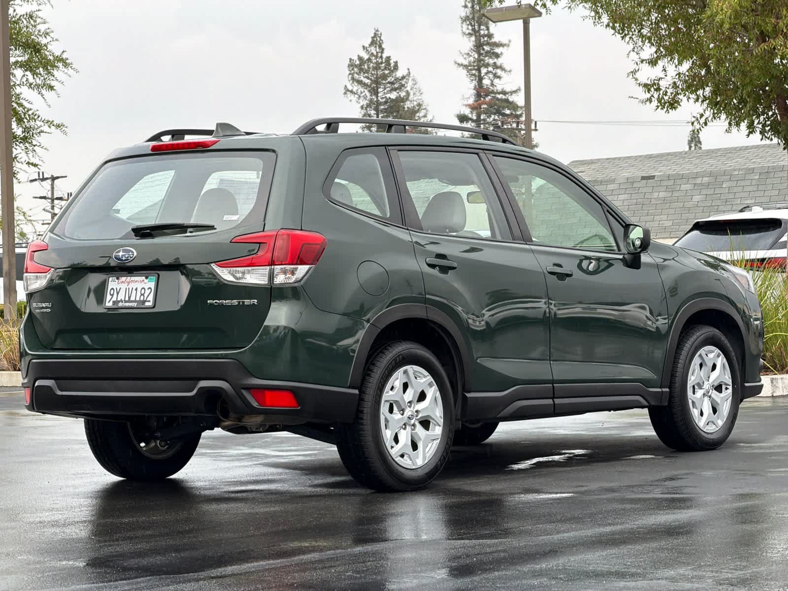 Used 2023 Subaru Forester AWD/4WD image 2