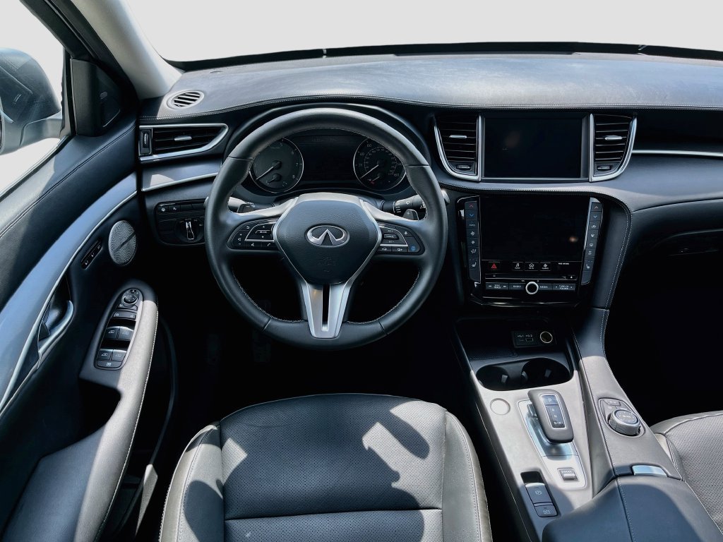 Used 2025 INFINITI QX50 Luxe AWD/4WD image 23