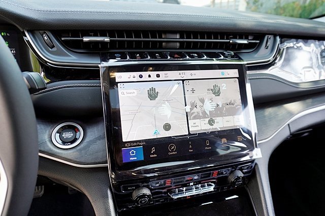 New 2023 Jeep Grand Cherokee Limited 4xe image 28