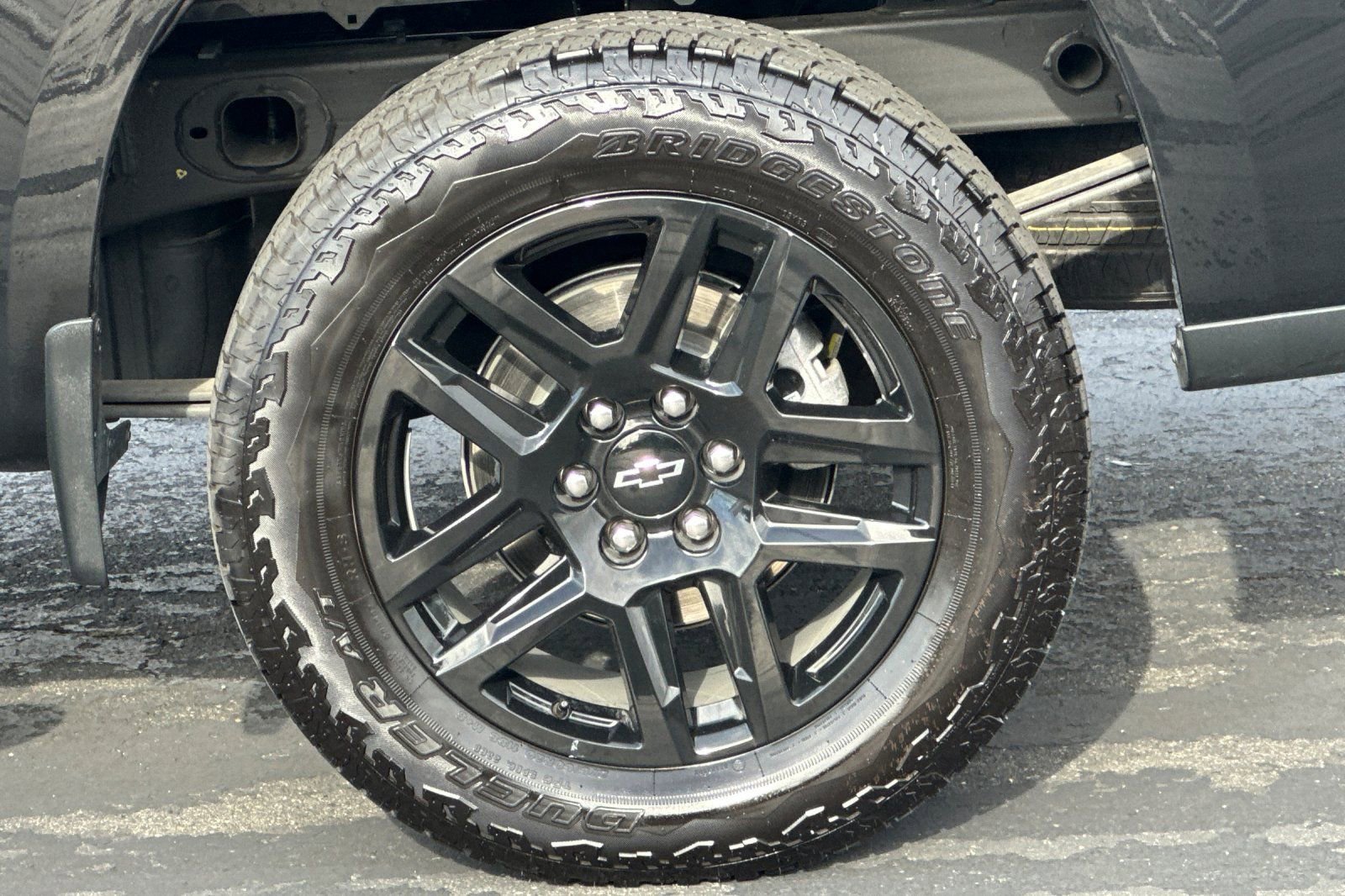 Used 2026 Chevrolet Silverado 1500 Custom w/ Turbomax Blackout Package image 42