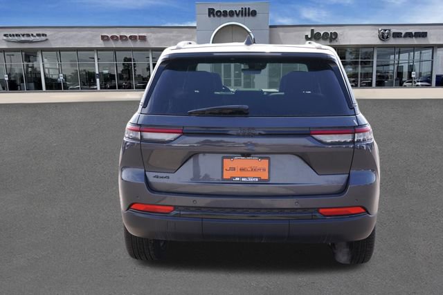 New 2025 Jeep Grand Cherokee Limited w/ Trailer Tow Package image 5