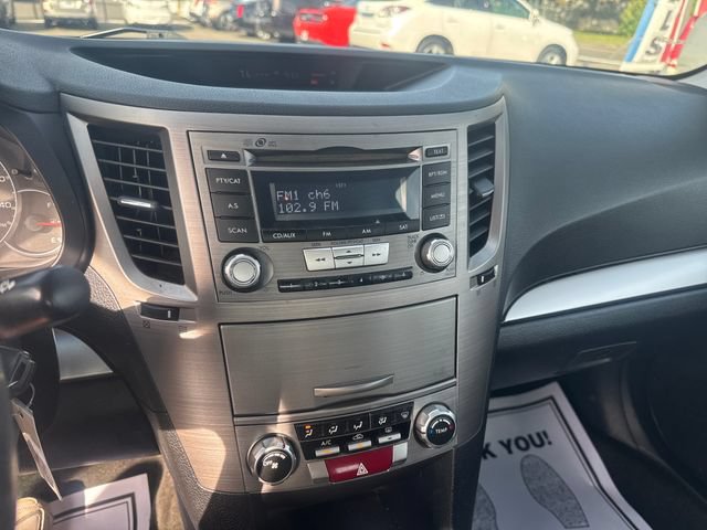 Used 2013 Subaru Legacy 2.5i Premium w/ All-Weather Pkg AWD/4WD image 19