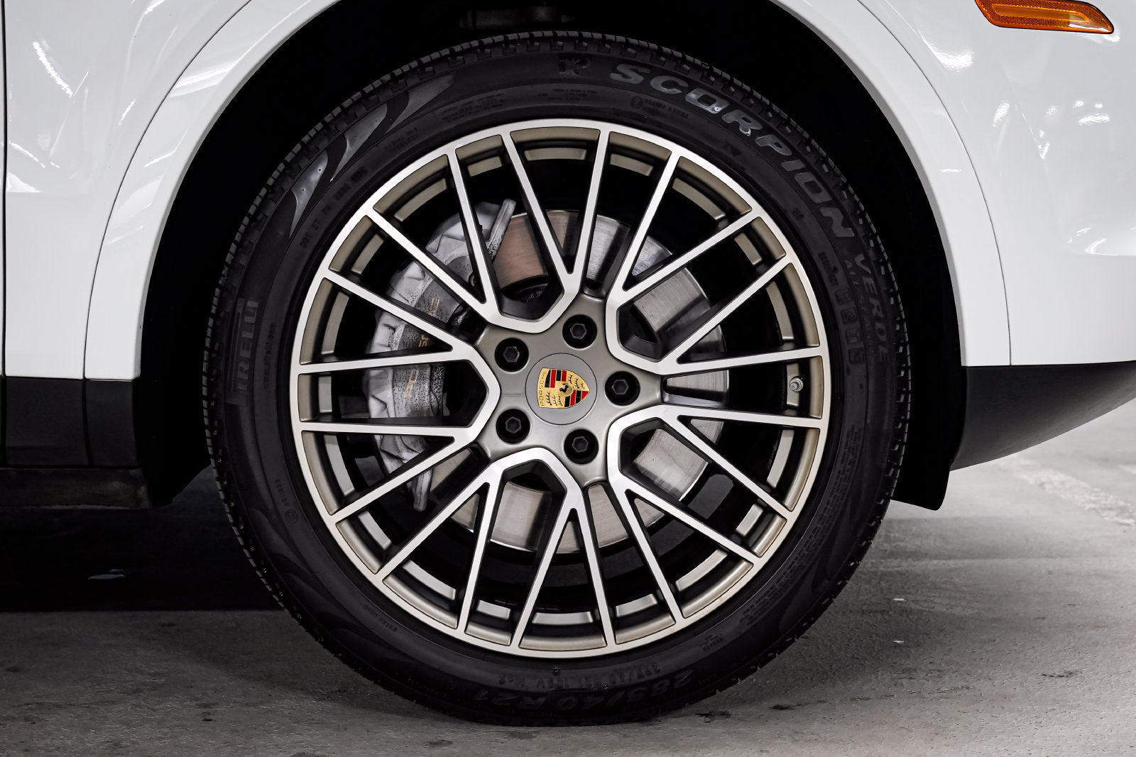 Used 2023 Porsche Cayenne Platinum Edition AWD/4WD image 54