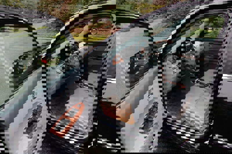 Used 2005 Buick LaCrosse CXS w/ Gold Convenience Package image 5