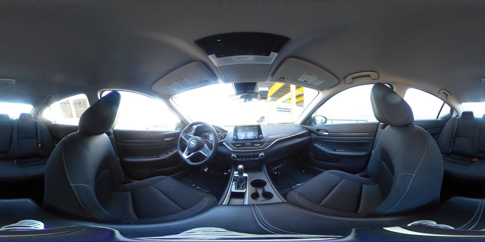 Used 2025 Nissan Altima 2.5 SV FWD image 47